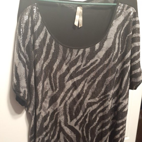 Penningtons Zebra Print Sequined Top - Picture 1 of 5